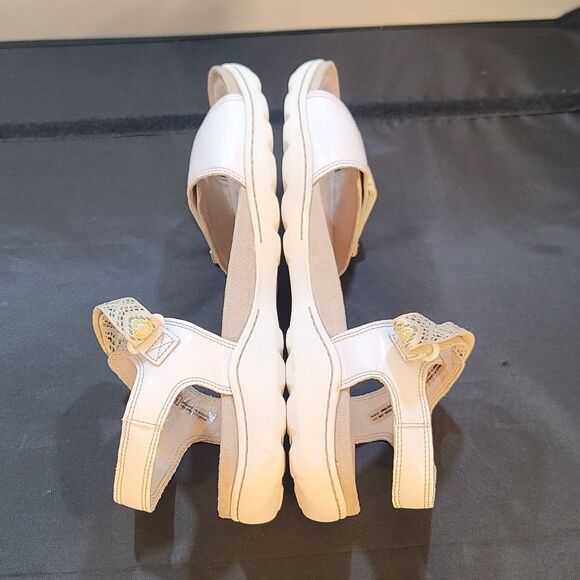 BRAND NEW Clark's WOMEN'S AMANDA'S SPRINT  LEATHER ACTIVE SANDAL - Picture 9 of 14